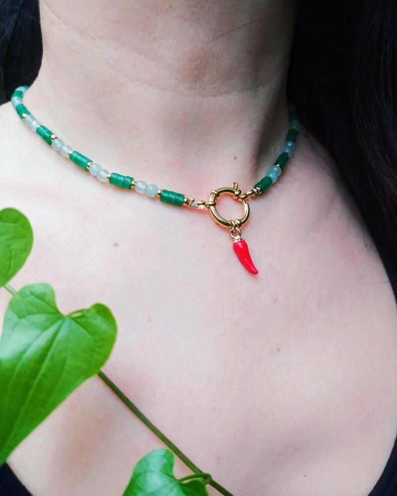Collar de "Jade y Aventurina" con cierre marinero y cuerno de la suerte