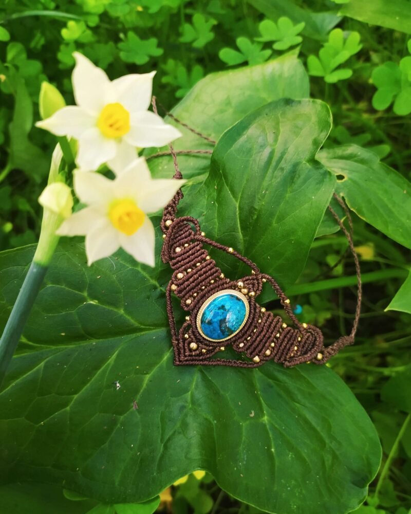 "Pilar" macramé necklace with Chrysocolla stone
