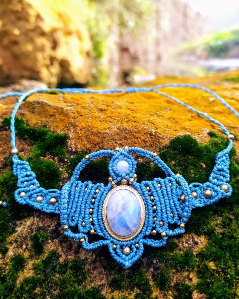 Collar en macramé "Turqueta" con Piedra Luna
